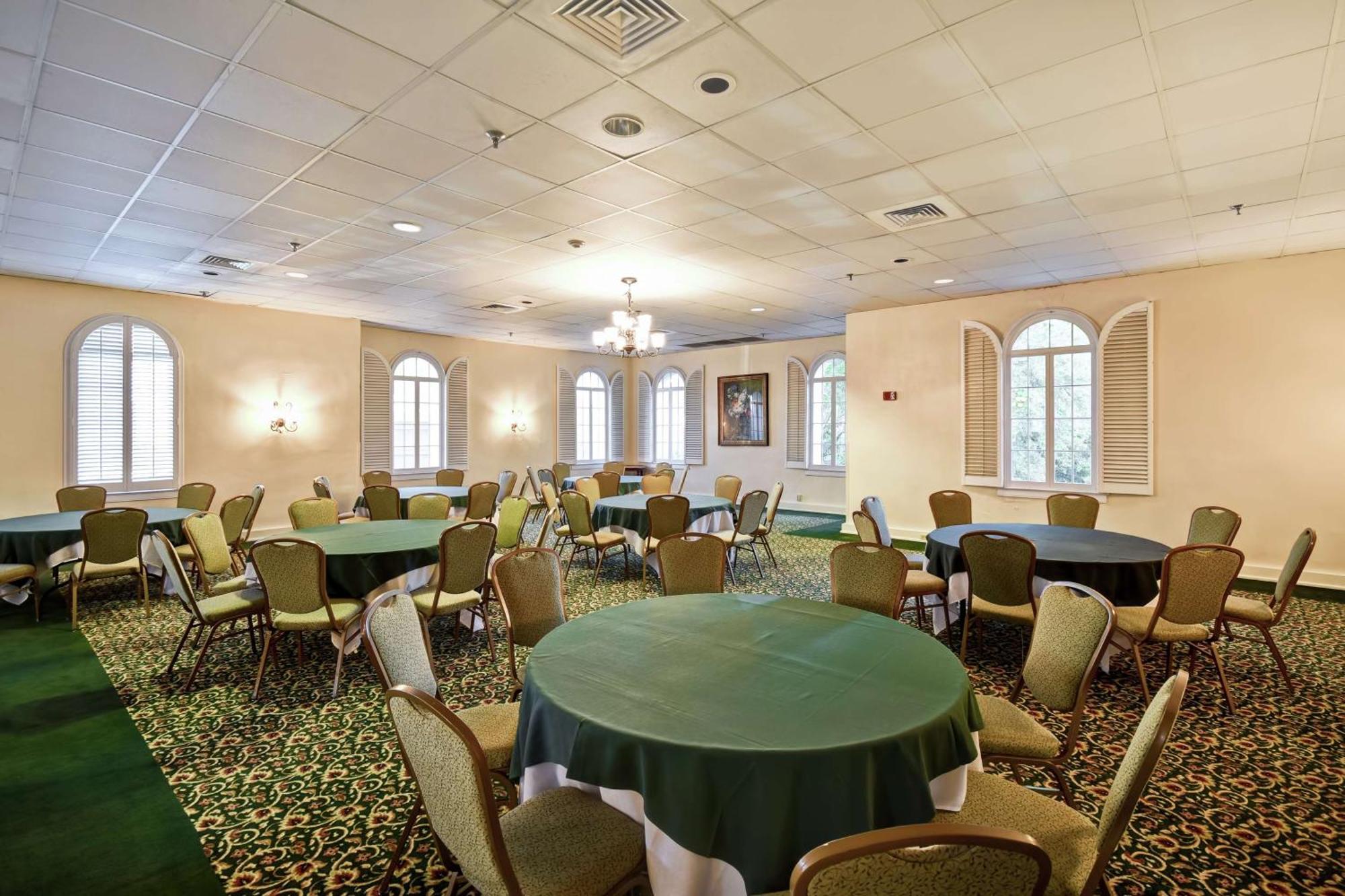 Embassy Suites Charleston - Historic District Eksteriør bilde