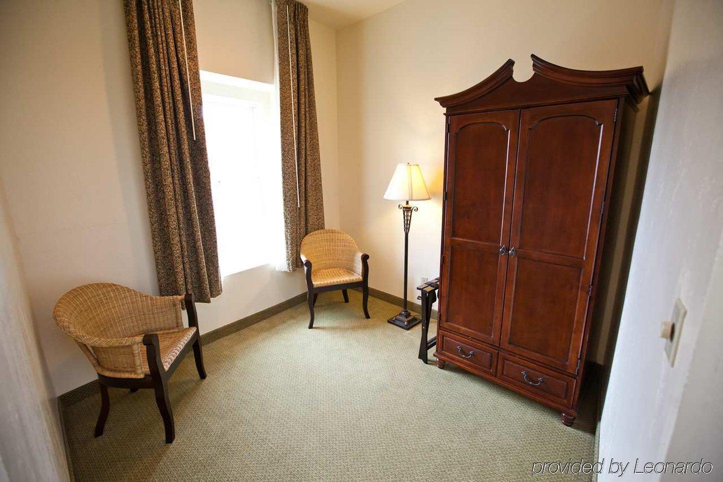 Embassy Suites Charleston - Historic District Rom bilde